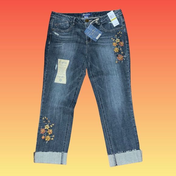 NWT Plus Size Democracy Flex-ellant Girlfriend Embroidered Cuffed Jeans 14W #127 - Picture 1 of 14